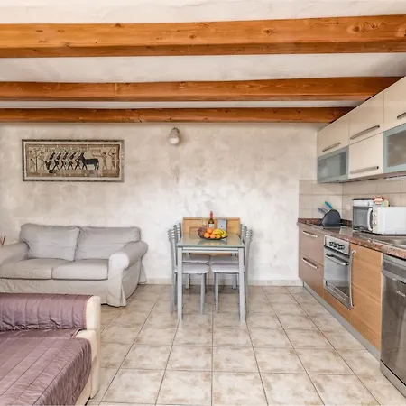 Casa Moni 2 Apartment *