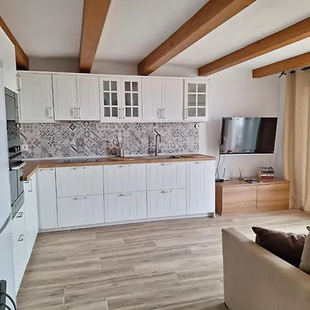 Casa Moni 2 *