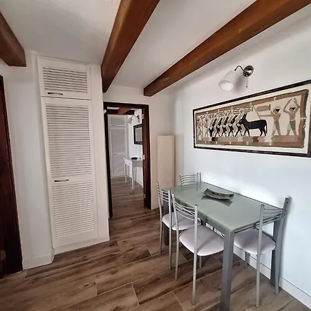 Lejlighed Casa Moni 2 *